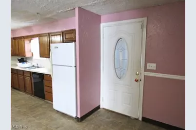 5211 Hecock Avenue, Lorain, OH 44055 - Photo 3