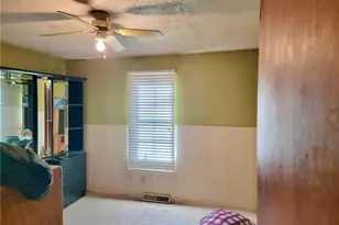 5211 Hecock Ave, Lorain, OH 44055 - Photo 11