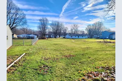 5211 Hecock Avenue, Lorain, OH 44055 - Photo 11