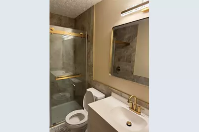 4250 S Main Street, Akron, OH 44319 - Photo 9