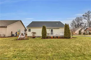 4401 Abbey Rd W, Canfield, OH 44406 - Photo 37