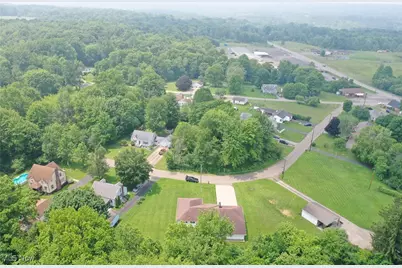 Buena Vista, Hubbard, OH 44425 - Photo 5