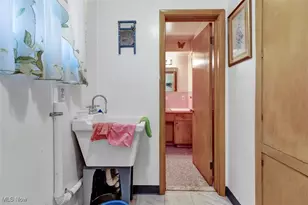 5424 Fairtree Rd, Huber Heights, OH 44146 - Photo 19