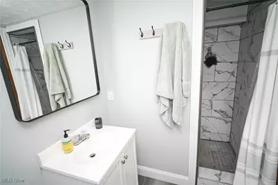 5560 Madrid Drive, Austintown, OH 44515 - Photo 35