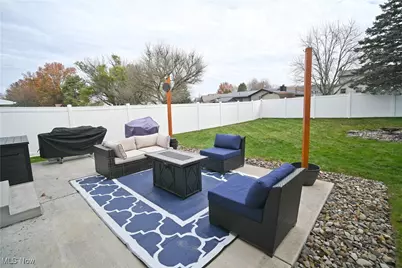 5560 Madrid Drive, Austintown, OH 44515 - Photo 37