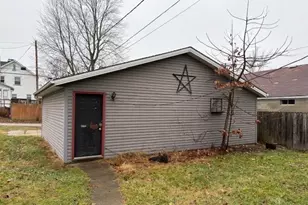 345 Wabash Ave S, Brewster, OH 44613 - Photo 3