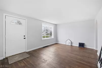 2125 39th Street NW, Canton, OH 44709 - Photo 9