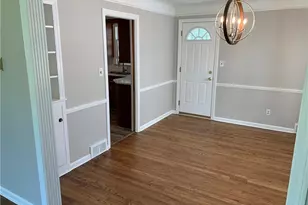 3596 Lindholm Rd, Huber Heights, OH 44120 - Photo 7