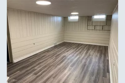 3596 Lindholm Road, Huber Heights, OH 44120 - Photo 17