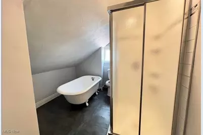 5678 Hamlet Avenue, Loveland, OH 44127 - Photo 25