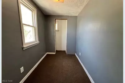 5678 Hamlet Avenue, Loveland, OH 44127 - Photo 27