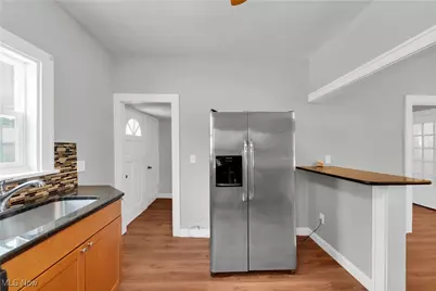 1901 Parkway Drive, Cleveland Heights, OH 44118 - Photo 11