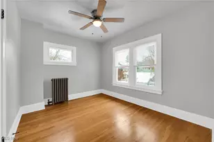 1901 Parkway Dr, Cleveland Heights, OH 44118 - Photo 15