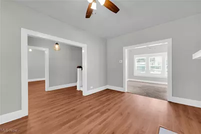 1901 Parkway Drive, Cleveland Heights, OH 44118 - Photo 13