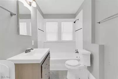 1901 Parkway Drive, Cleveland Heights, OH 44118 - Photo 23