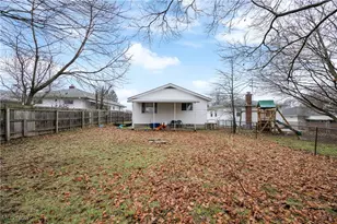 536 Hillman Rd, Akron, OH 44312 - Photo 7