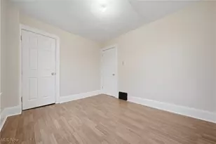 225 Cranz Pl, Akron, OH 44310 - Photo 23