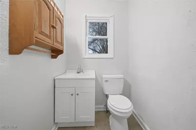 225 Cranz Place, Akron, OH 44310 - Photo 9