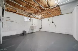 225 Cranz Pl, Akron, OH 44310 - Photo 31