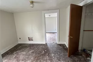 1011 Laurel Ave, Akron, OH 44307 - Photo 11