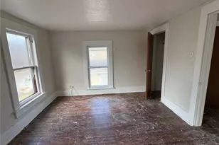 1011 Laurel Ave, Akron, OH 44307 - Photo 13