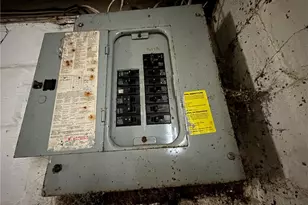 1011 Laurel Ave, Akron, OH 44307 - Photo 15