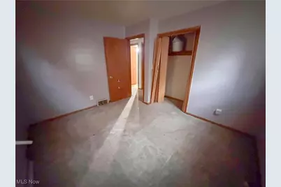 3380 Sunnybrooke Drive, Youngstown, OH 44511 - Photo 11