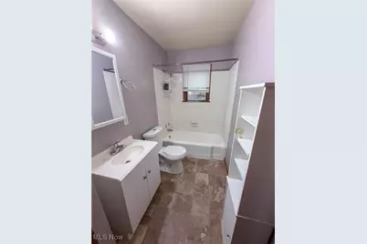 3380 Sunnybrooke Drive, Youngstown, OH 44511 - Photo 9