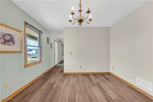 2080 Marwood Cir, Alliance, OH 44601 - Photo 15