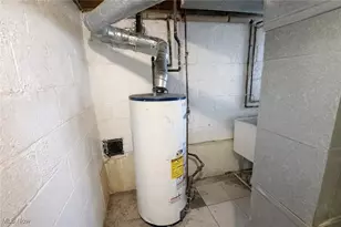 25161 Euclid Ave, Euclid, OH 44117 - Photo 17