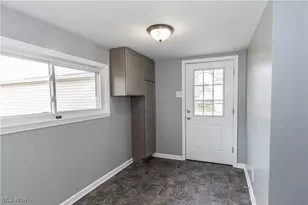 2873 Shelburn Ave, Akron, OH 44312 - Photo 11