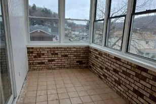 225 Jacquette St, Bridgeport, OH 43912 - Photo 13