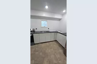 225 Jacquette Street, Bridgeport, OH 43912 - Photo 7