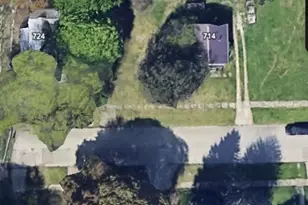 718 Allyn St, Akron, OH 44311 - Photo 1