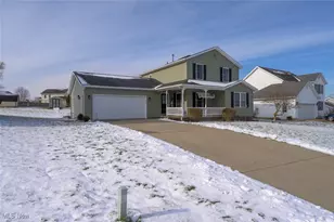 1042 Canterbury Way Dr, Ravenna, OH 44266 - Photo 3