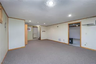 1042 Canterbury Way Dr, Ravenna, OH 44266 - Photo 35