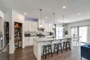 8325 Bedaos Dr, Mentor, OH 44060 - Photo 3