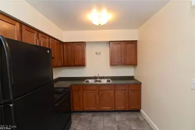 4498 Washington Square Drive, Austintown, OH 44515 - Photo 3