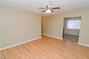 4498 Washington Square Dr, Austintown, OH 44515 - Photo 9