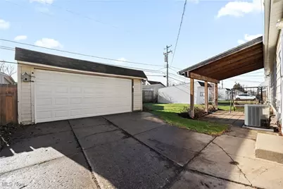 3325 Commonwealth Drive, Parma, OH 44134 - Photo 33