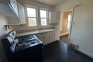 14808 Pepper Ave, Loveland, OH 44110 - Photo 3