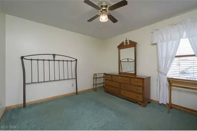 868 Saul Drive, Hubbard, OH 44425 - Photo 17