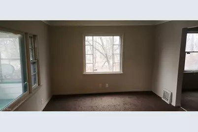 920 Shehy Street, Youngstown, OH 44506 - Photo 5