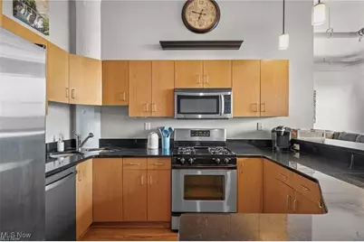 2077 E 4th Street #8E, Loveland, OH 44115 - Photo 9