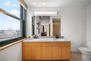 2077 E 4th St, Loveland, OH 44115 - Photo 13