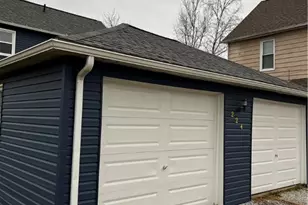 224 7th St NW, Barberton, OH 44203 - Photo 31