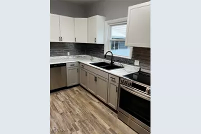 224 7th Street NW, Barberton, OH 44203 - Photo 11