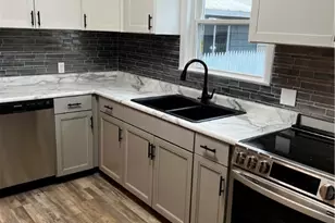 224 7th St NW, Barberton, OH 44203 - Photo 11