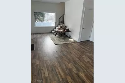 224 7th Street NW, Barberton, OH 44203 - Photo 5