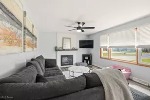 294 Milton Dr, Tallmadge, OH 44278 - Photo 7